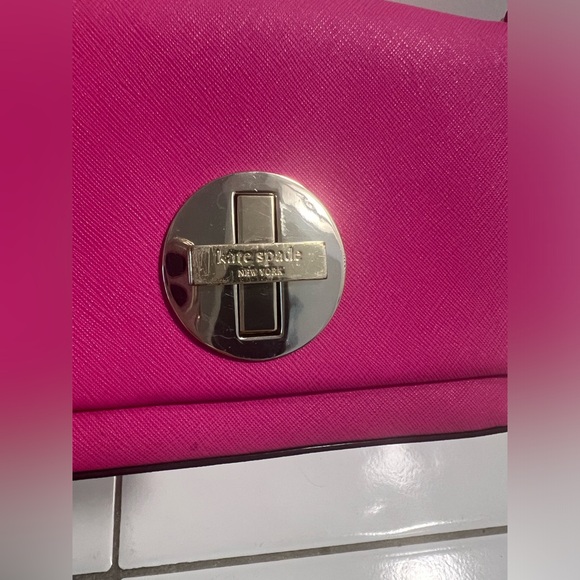Kate Spade Crossbody - Picture 4 of 4